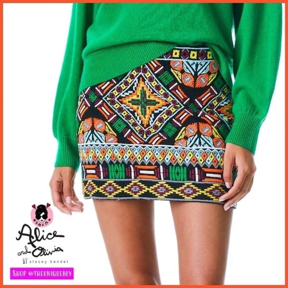 NWOT Alice + Olivia Multicolor ELANA EMBROIDERED MINI SKIRT